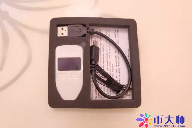 TREZOR硬件钱包开箱评测及使用教程！
